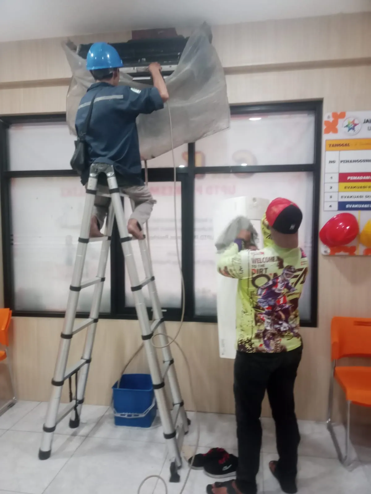 Perawatan berkala gedung klinik